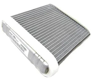 Filtro de polen Peugeot 206 (≥ 2005) – MANN‑FILTER CU 3448 / 6447.AZ, 347 × 169 × 34 mm, eficiencia HEPA y cambio sencillo desde vano superior